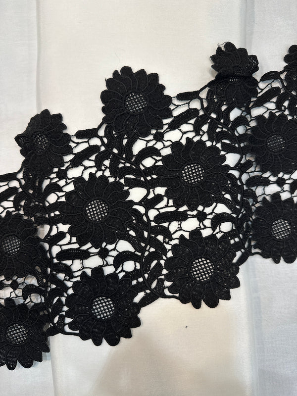 Black Milky Lace