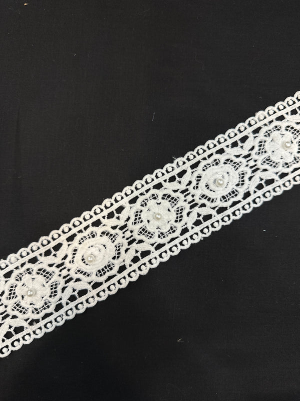 Milky Pearl Centre Lace