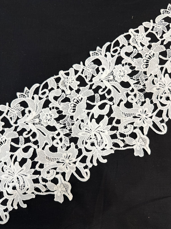 Milky Lace